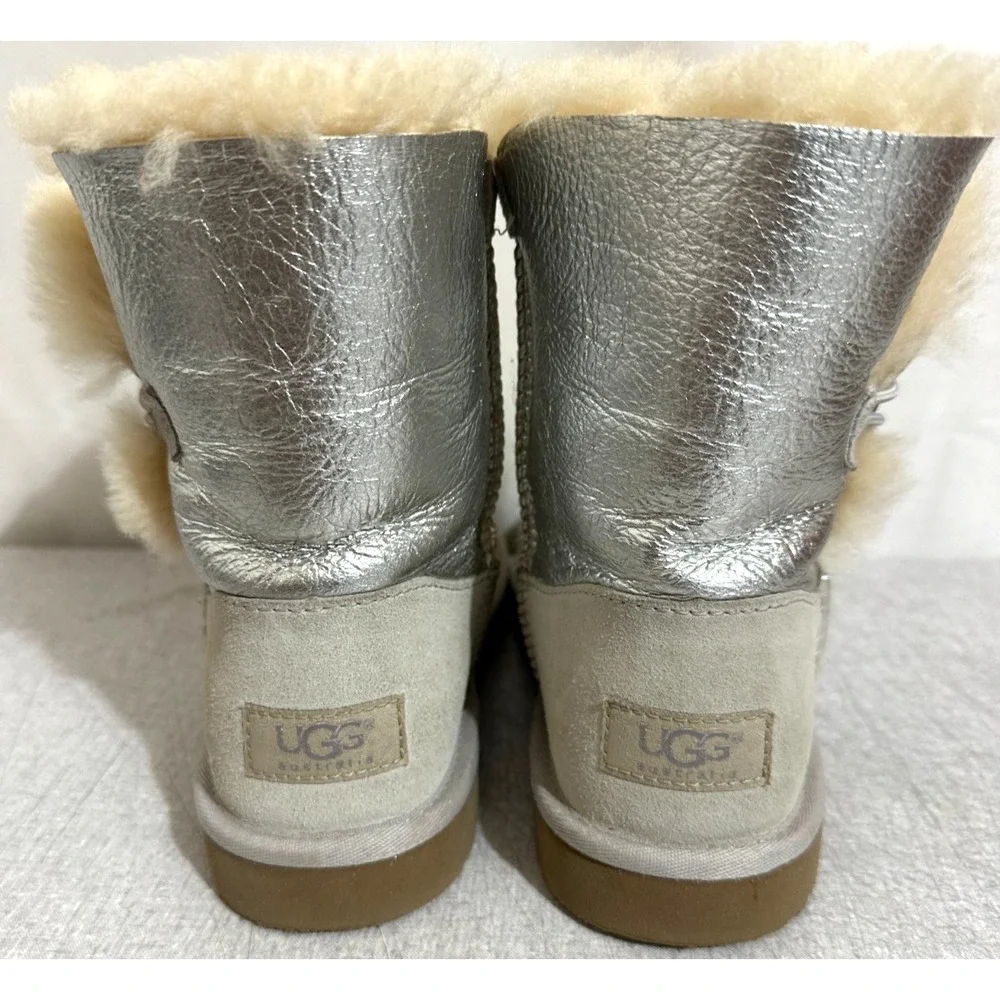 UGG Bailey Button Youth Girl's Size 3 Metallic Silver Short Shearling Boots